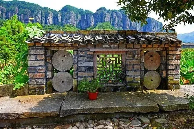 c1d5f90364e6752b2262c4d9906a34cd-sz_111393