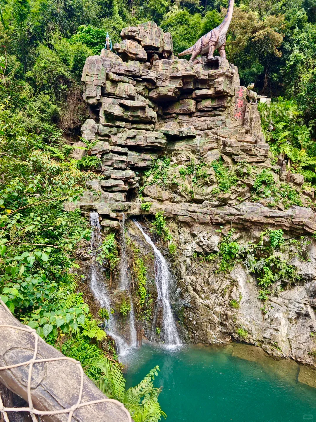 c2d116b92af3741c22b7433f8137c92d-sz_3755636