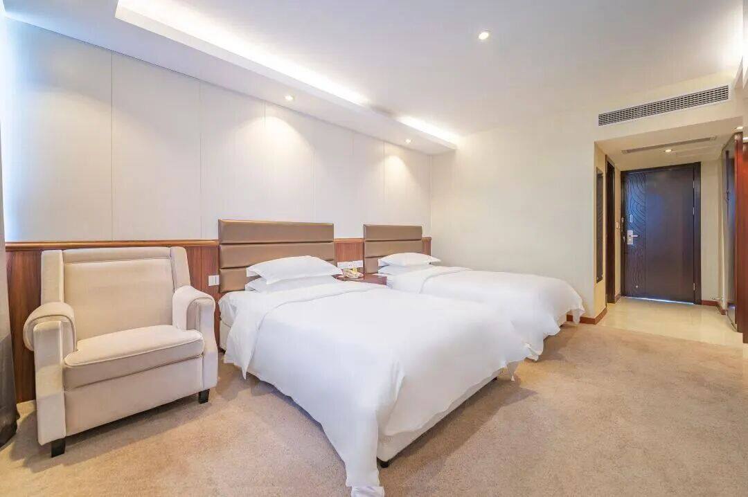 c3950b632fd893281e50557efc5031bc-sz_68964