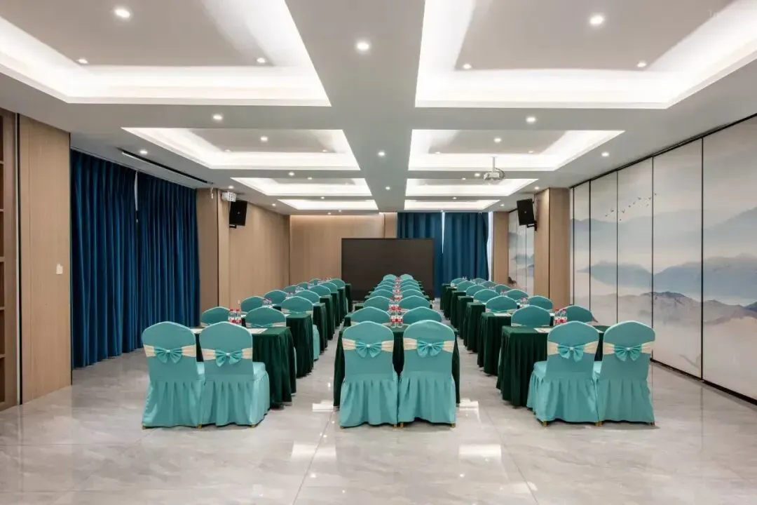 c4f1b50bc6c2e0cf62a3a83dacc2368f-sz_82886