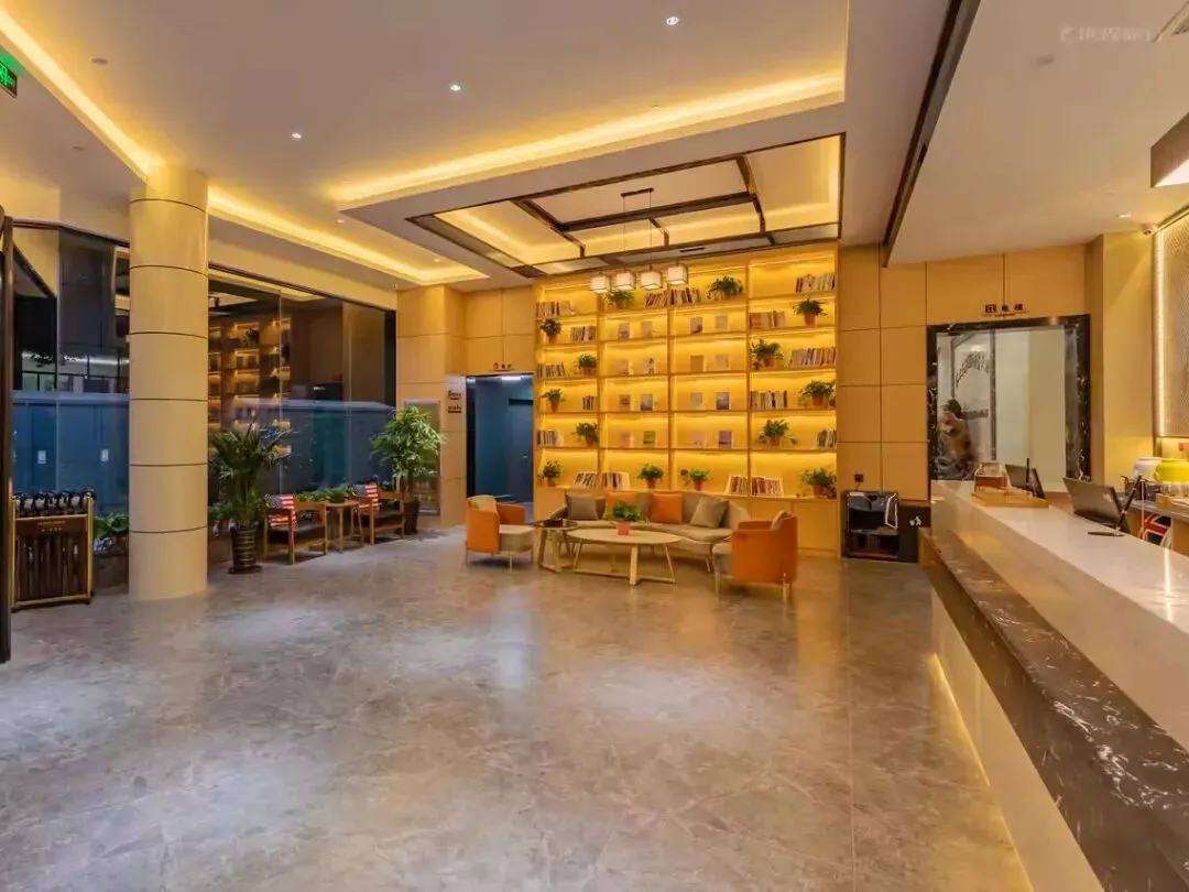 c6adf0d84ffd09dc59f80a4d1a48c00e-sz_110556