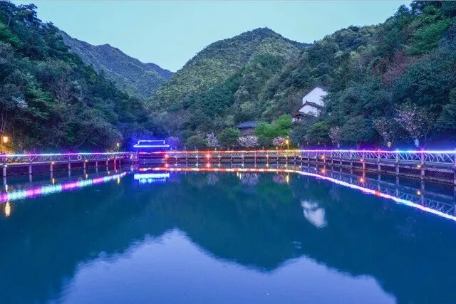 d3dd40739d553a6fe3e16bae9bbd78bd-sz_56544