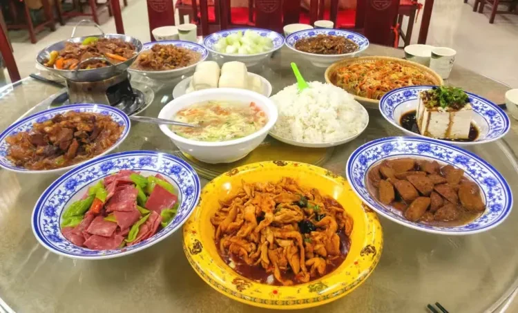 da3d3be68438352d793344cd9e8484ed-sz_176889