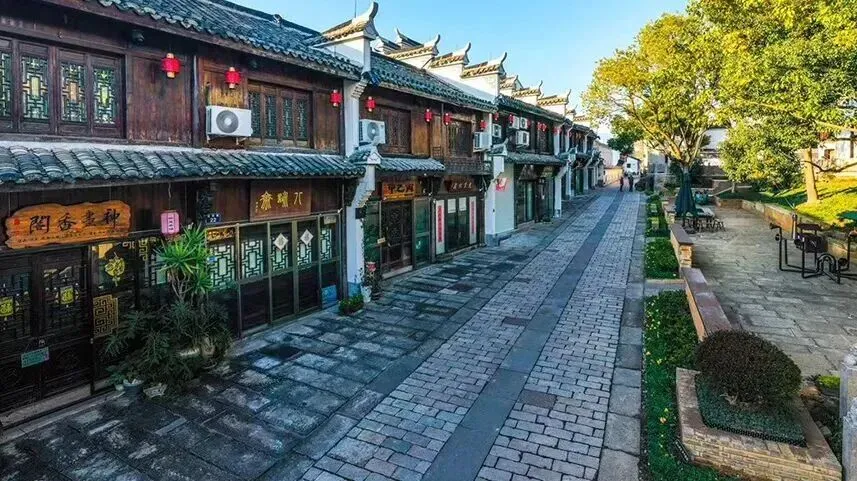 dac62bd3f52761dc09a441e8bf0cb92e-sz_134451