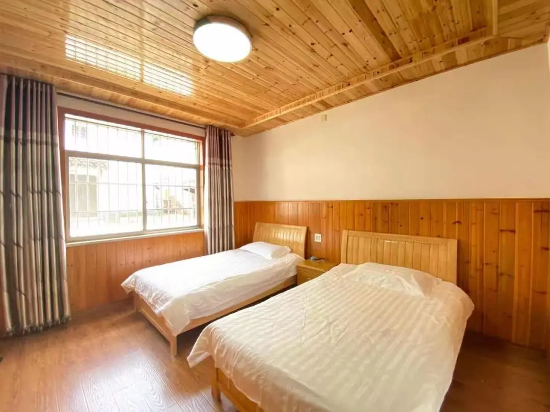 e46f85ed256d86ae2d444308a97a6a50-sz_128484