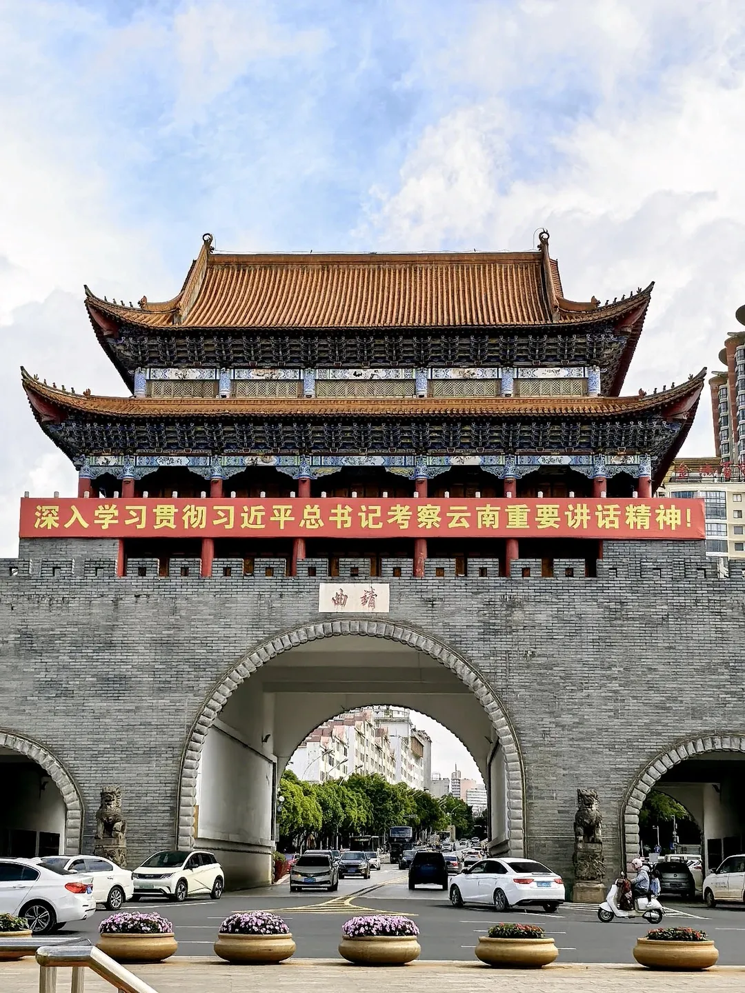 f01ef2f85e776c4a3ed3b29994b7e394-sz_571445