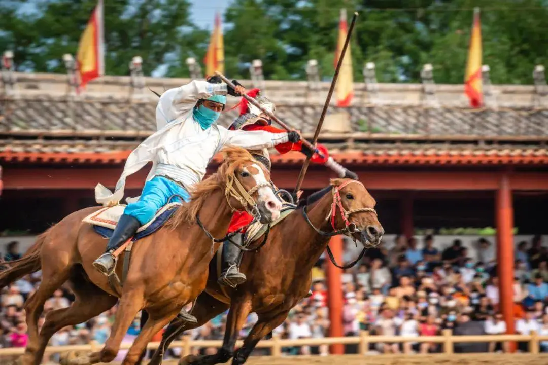 f45845ff9047aaca5e1382811a2221b4-sz_106401-3