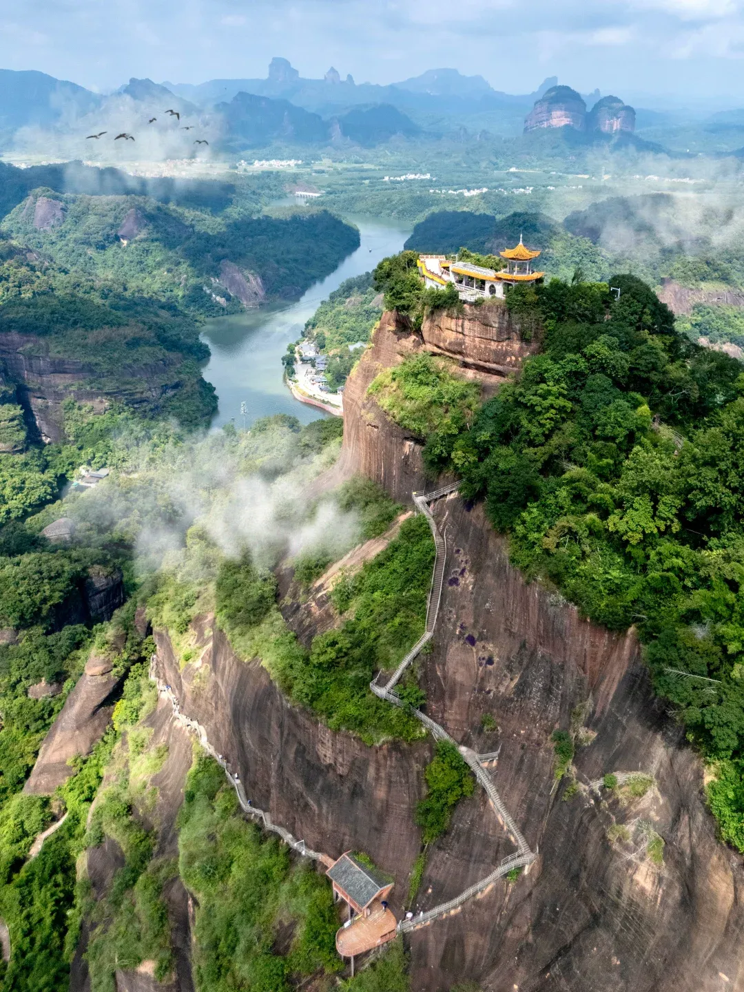 fa9624decfa6e382aae8045e17570470-sz_2889878