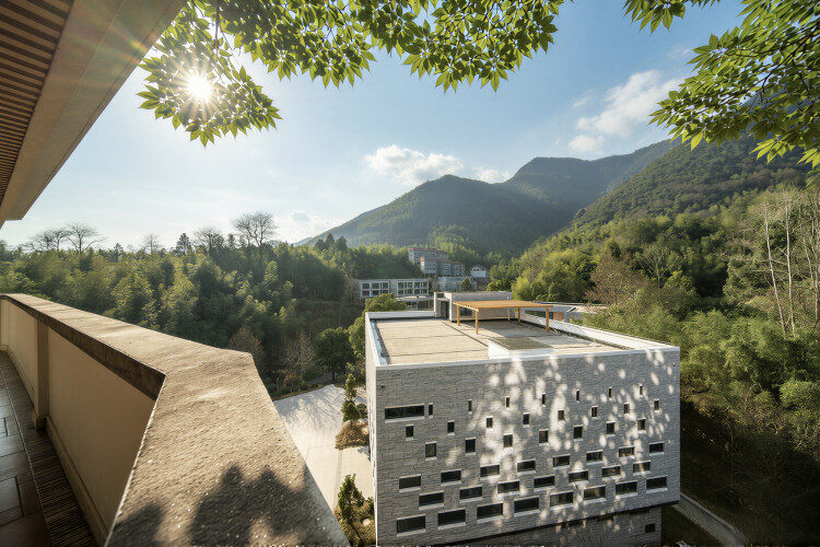 l21NX3pUnxFOFnEr1-iieWRYMaPQWy6J