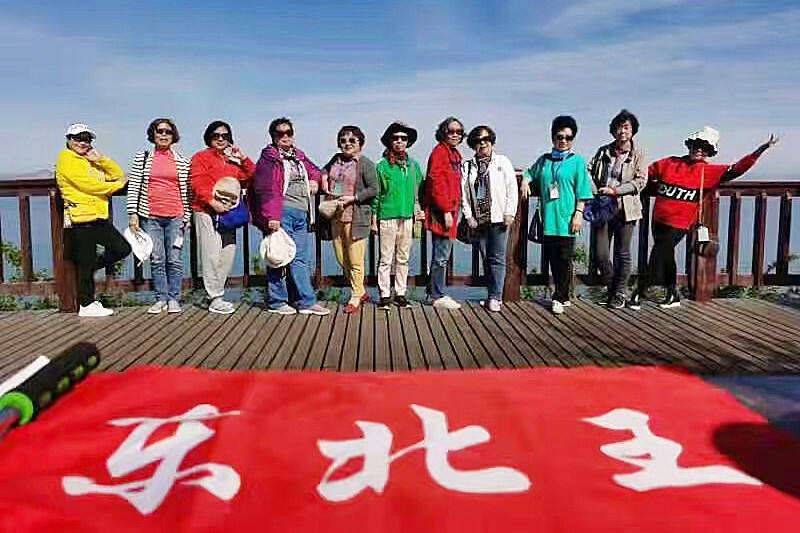 00000000GluvLeqkrKpxNeZt