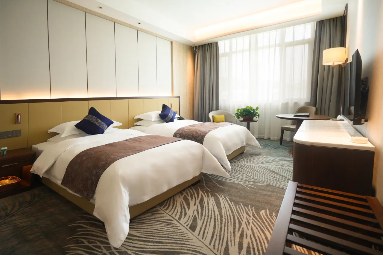 0203a120009ma4ffyF282_W_1280_853_R5