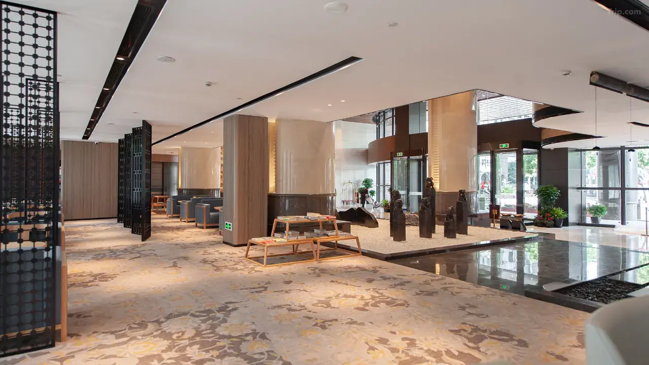 0203l1200089ee9mg3486_W_1280_853_R5