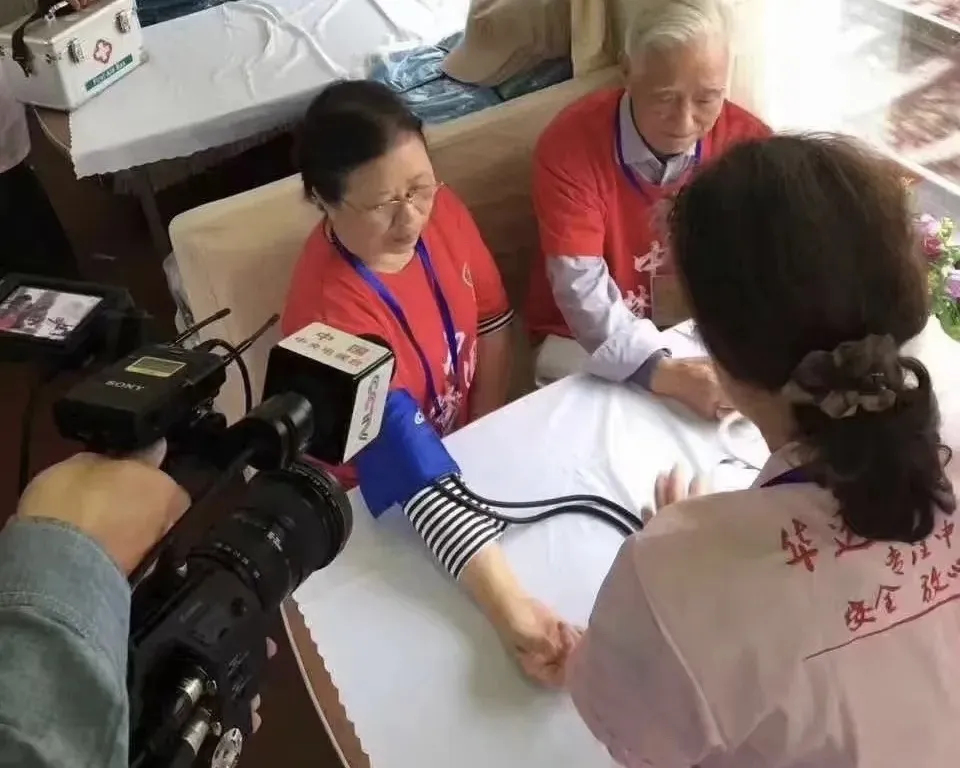 0408578f13c59fb08234fa9d52338428-sz_177044-3