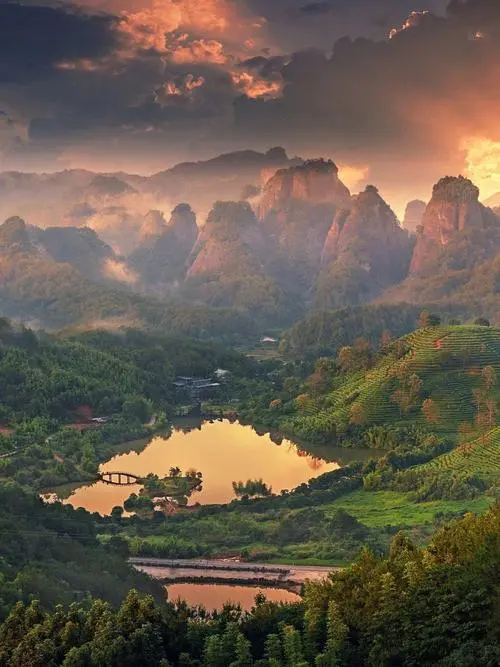 0af22a2f8779175f78cb88338f6dbac4-sz_56562