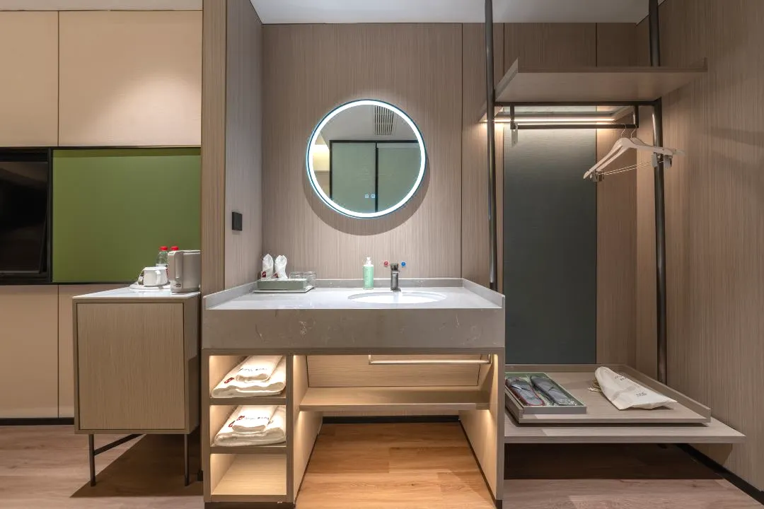 1027417309500ab8f2e12841bbc45dd5-sz_79713