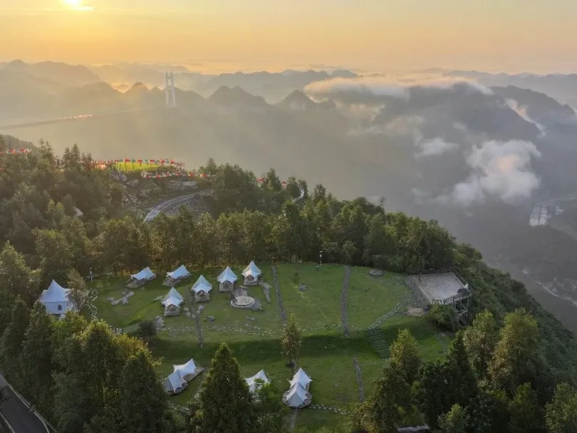 1dd70361240549f36fb72225e97b767c-sz_245780