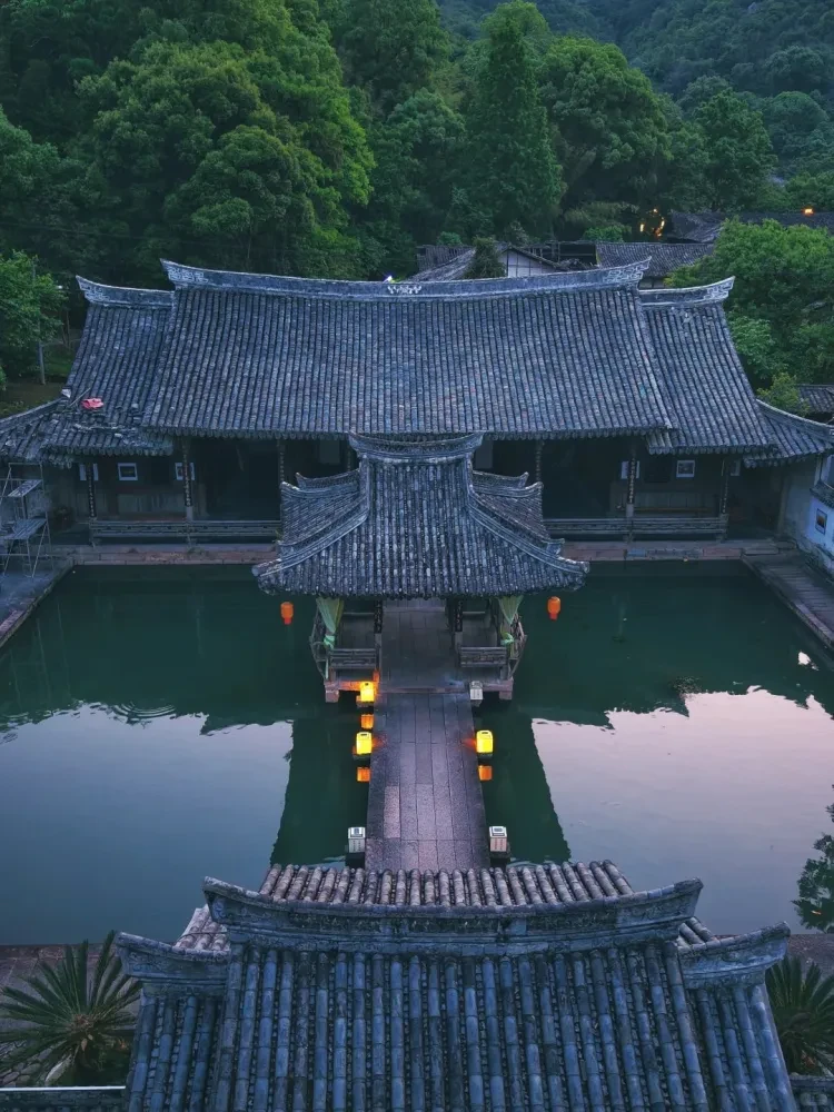 1e91597e87592e03fbabc26bc3506de3-sz_502934