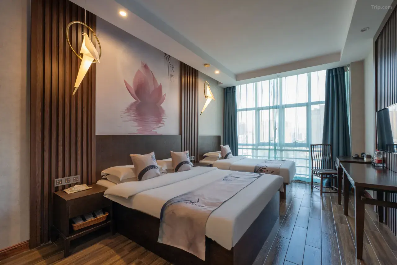 1mc2d12000beo82niFC8B_W_1280_853_R5-1