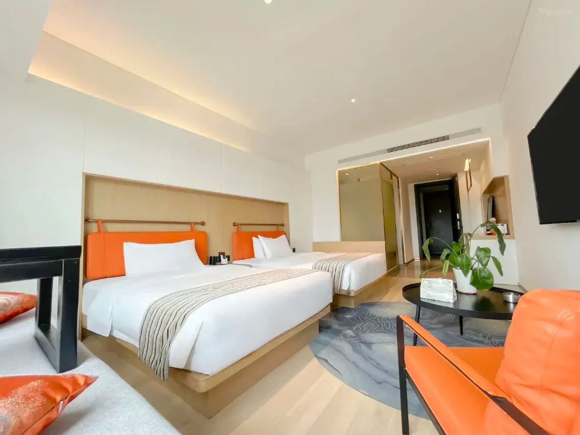 1mc2y12000ei3hxlyBEDF_W_1280_853_R5