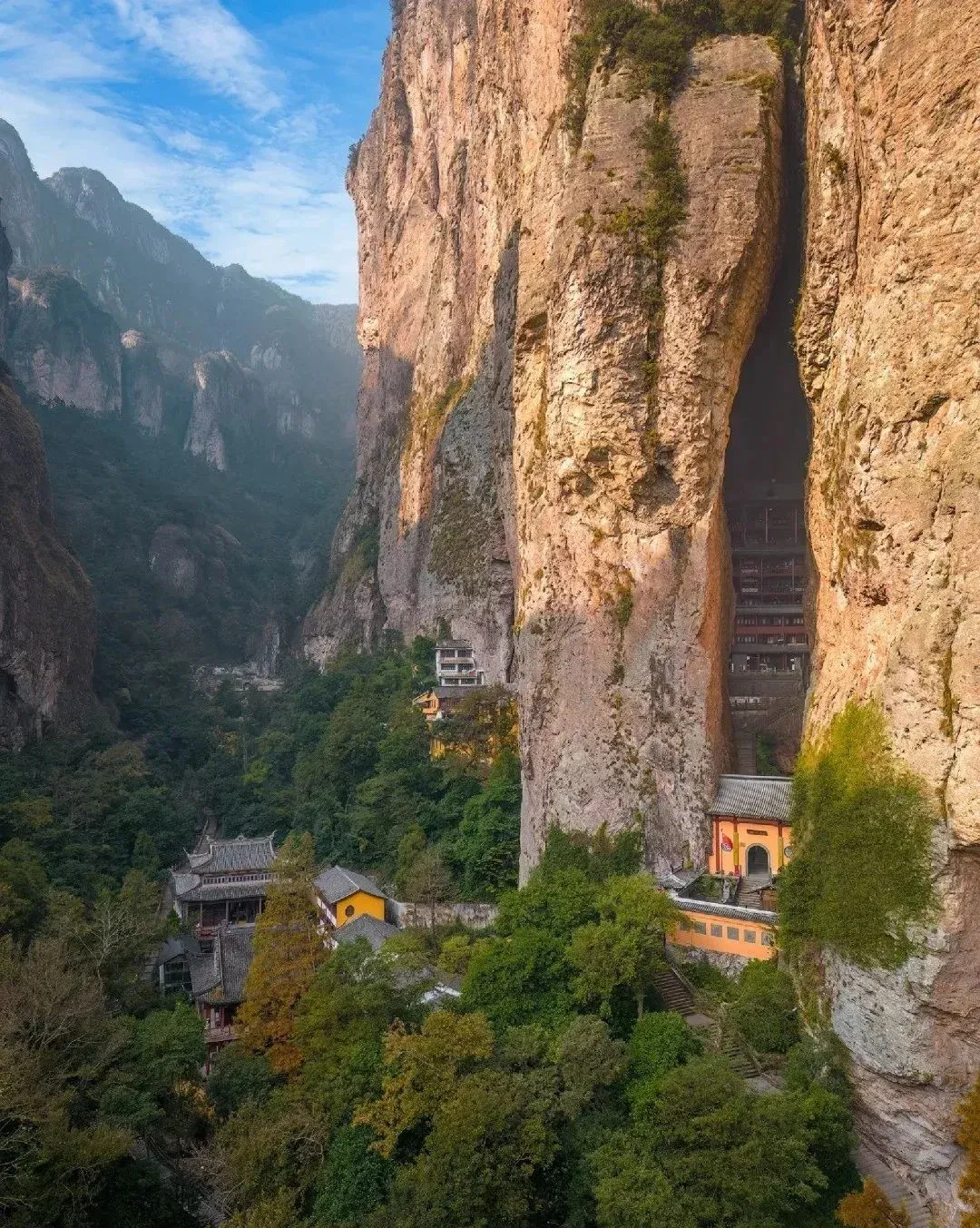 58e91183950a8d2a54e15fcd329a5551-sz_3652259