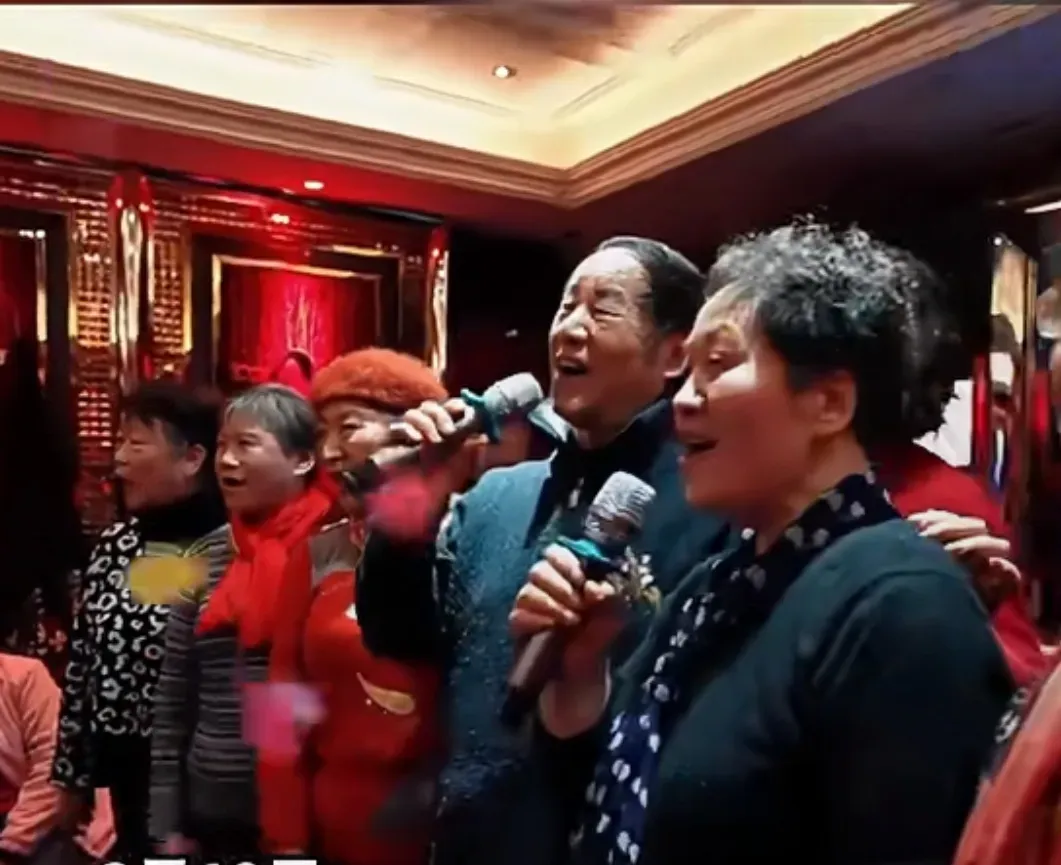 5f598280d0fe918093af7191da571ad3-sz_1549351