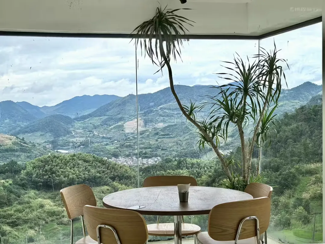 66e376e634bf6b322f20d98b70e32e93-sz_364712