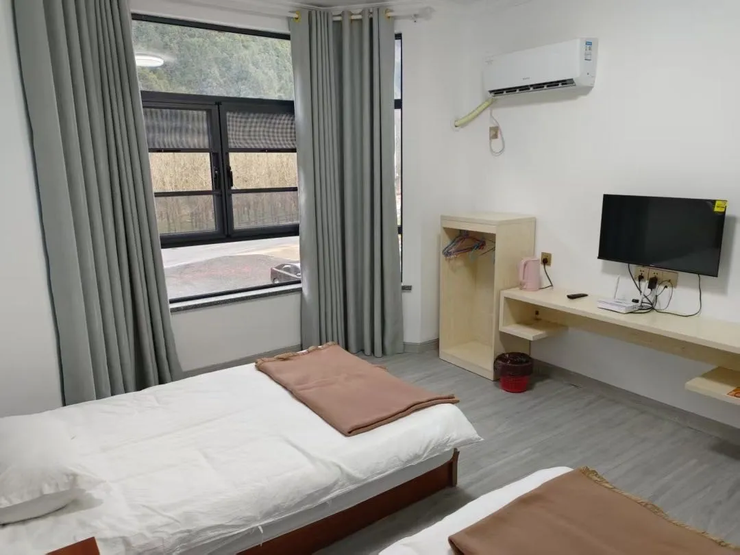 6cdaa0c5aea5f8d9b3e526aba2b01c71-sz_121533