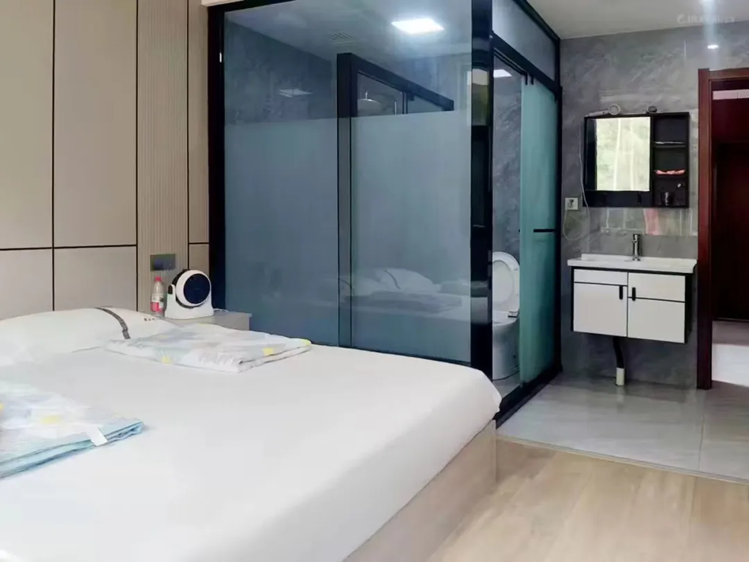 77f873f573474c76e55ff6561fcd755d-sz_1126083