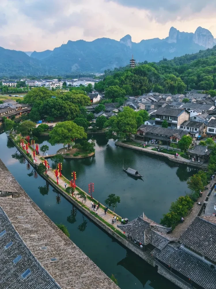 8c49e1ab4427fa79f1d5cae4ae64e3b5-sz_576552