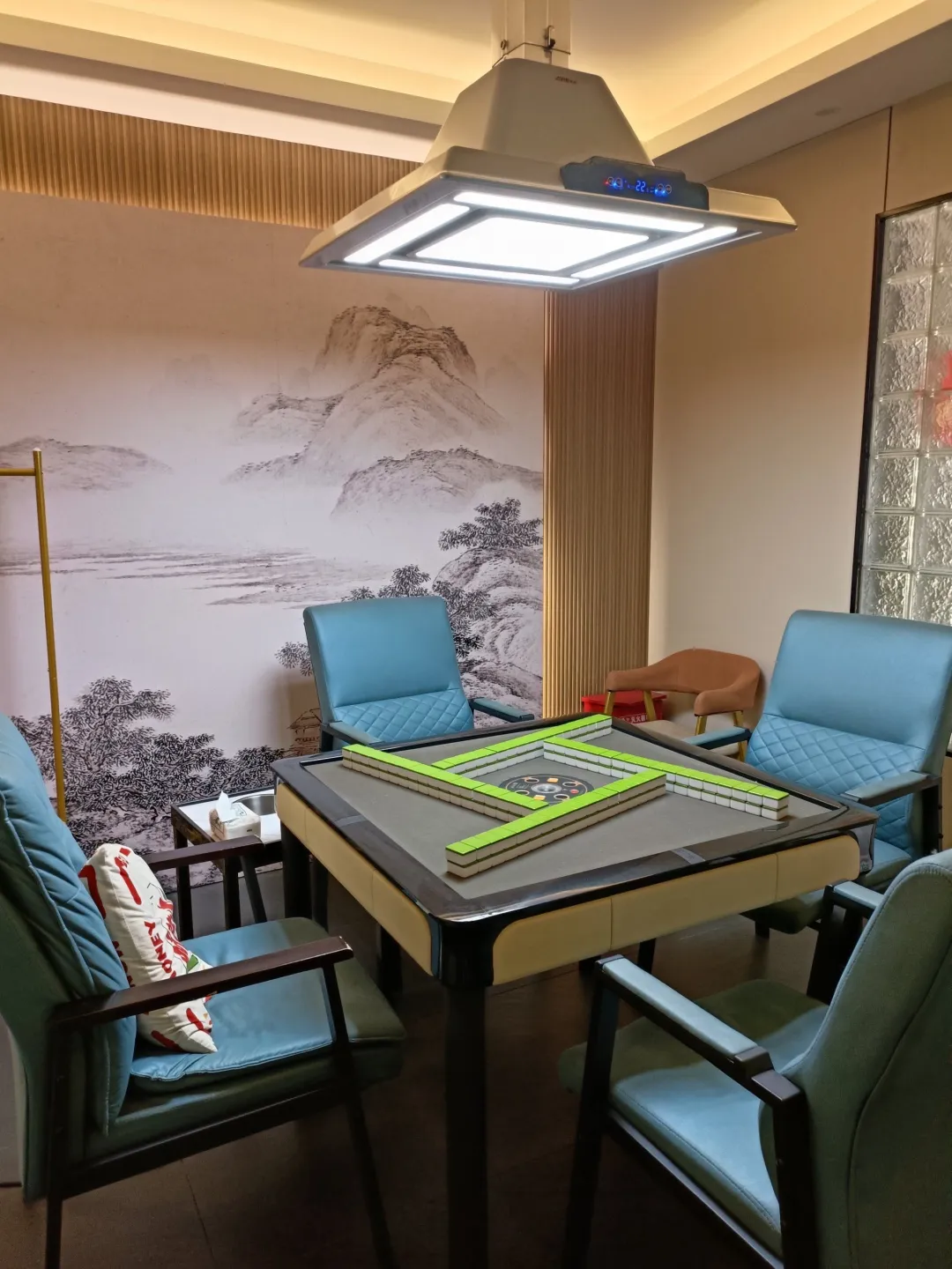 8ec656f16aec79410ce3d25014efddae-sz_651670