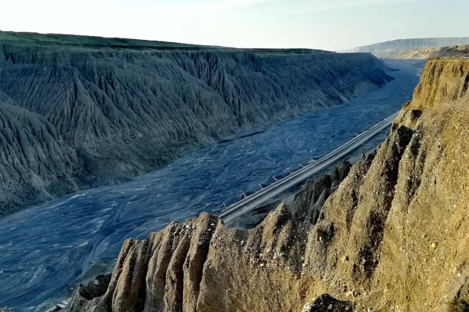 99a542bbbe10f92dbee37ce09425dee1-sz_793822