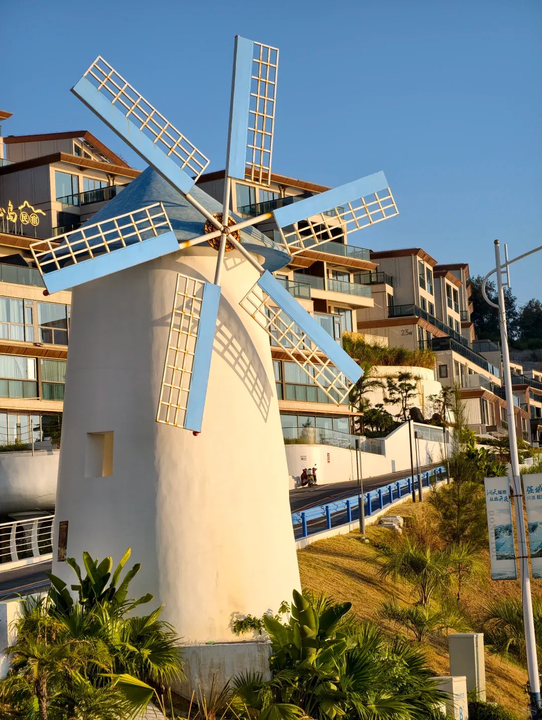 aff819339227fcf0f98f58fc16400987-sz_2563623