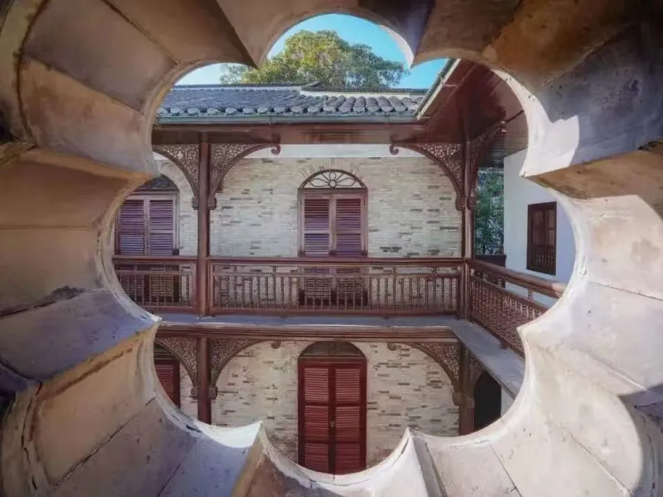 b8cf420a4a4978276f96c64d92a53f5d-sz_94869