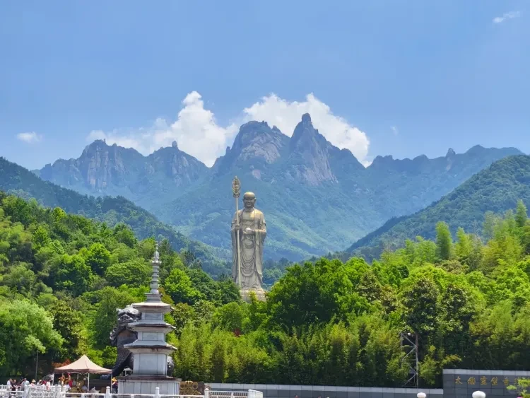 c59f2668e62fc46988734d2ce8f8b20b-sz_2453884-2