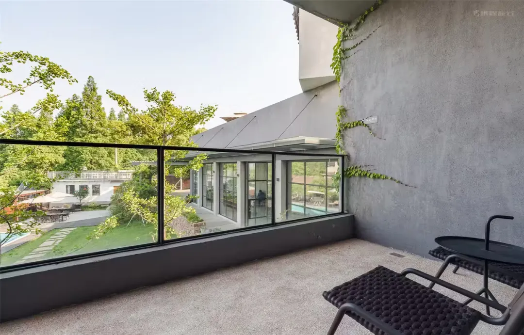 dd67831fecd1ec795beb4c3da232de9d-sz_328225