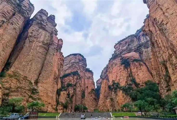 e51b63332219e84b8fc1455c5f9f479a-sz_700642