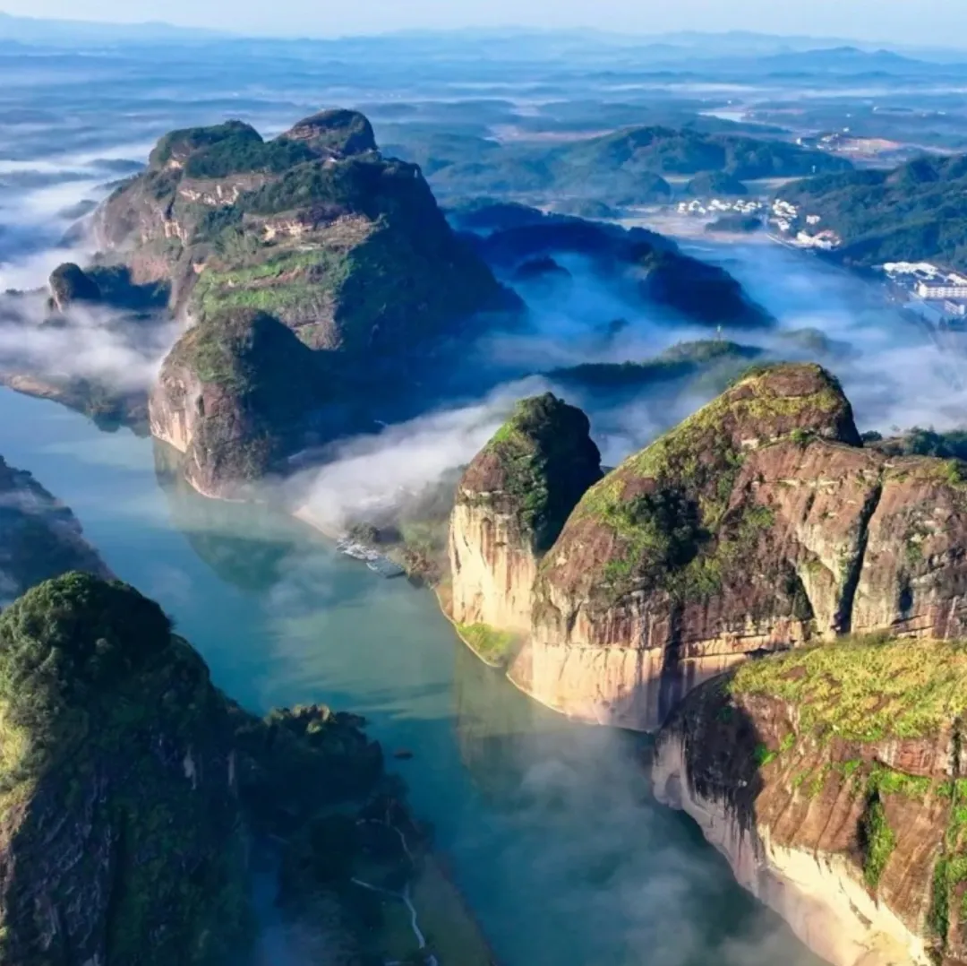 eb53d671dc8b29fa886ae0c816e1be6d-sz_469898