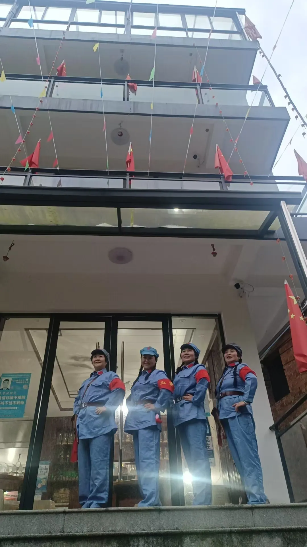 ecffb4dd13df6625cff63c1812fdcb25-sz_2857795