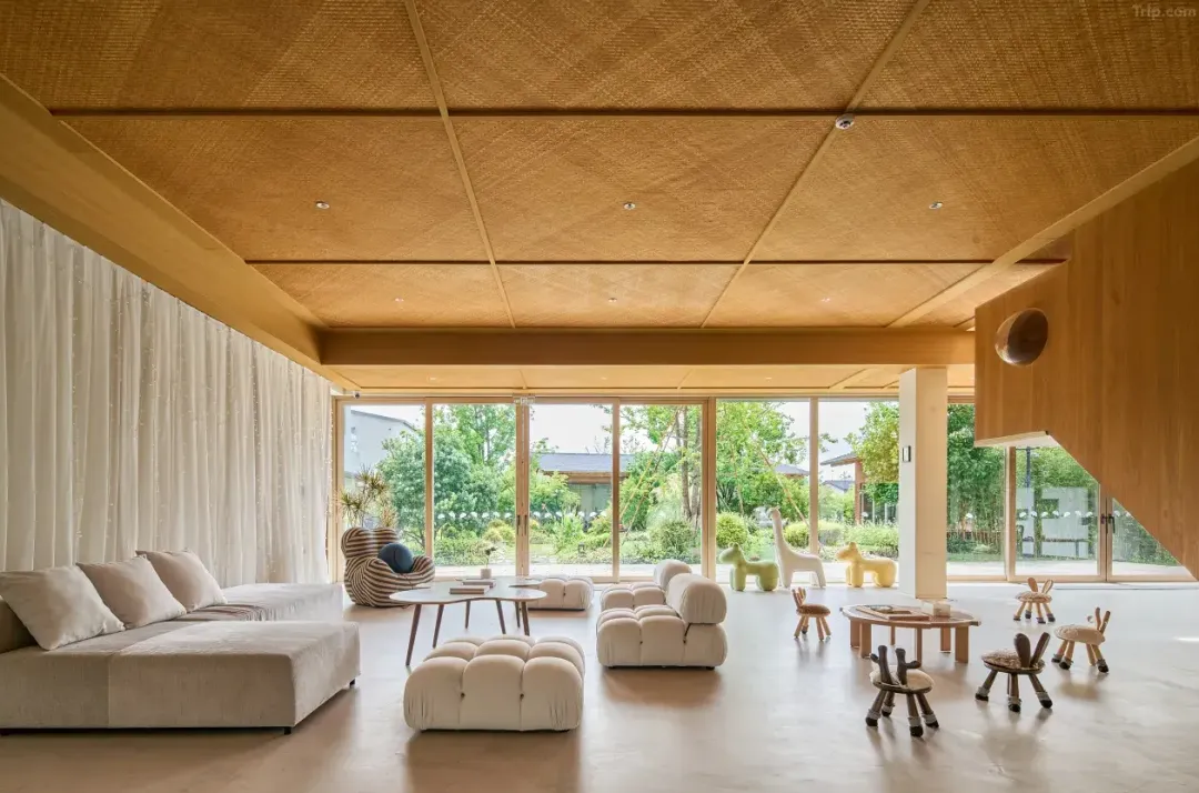 ef1cce425930a307fec355f73930ad67-sz_1115199