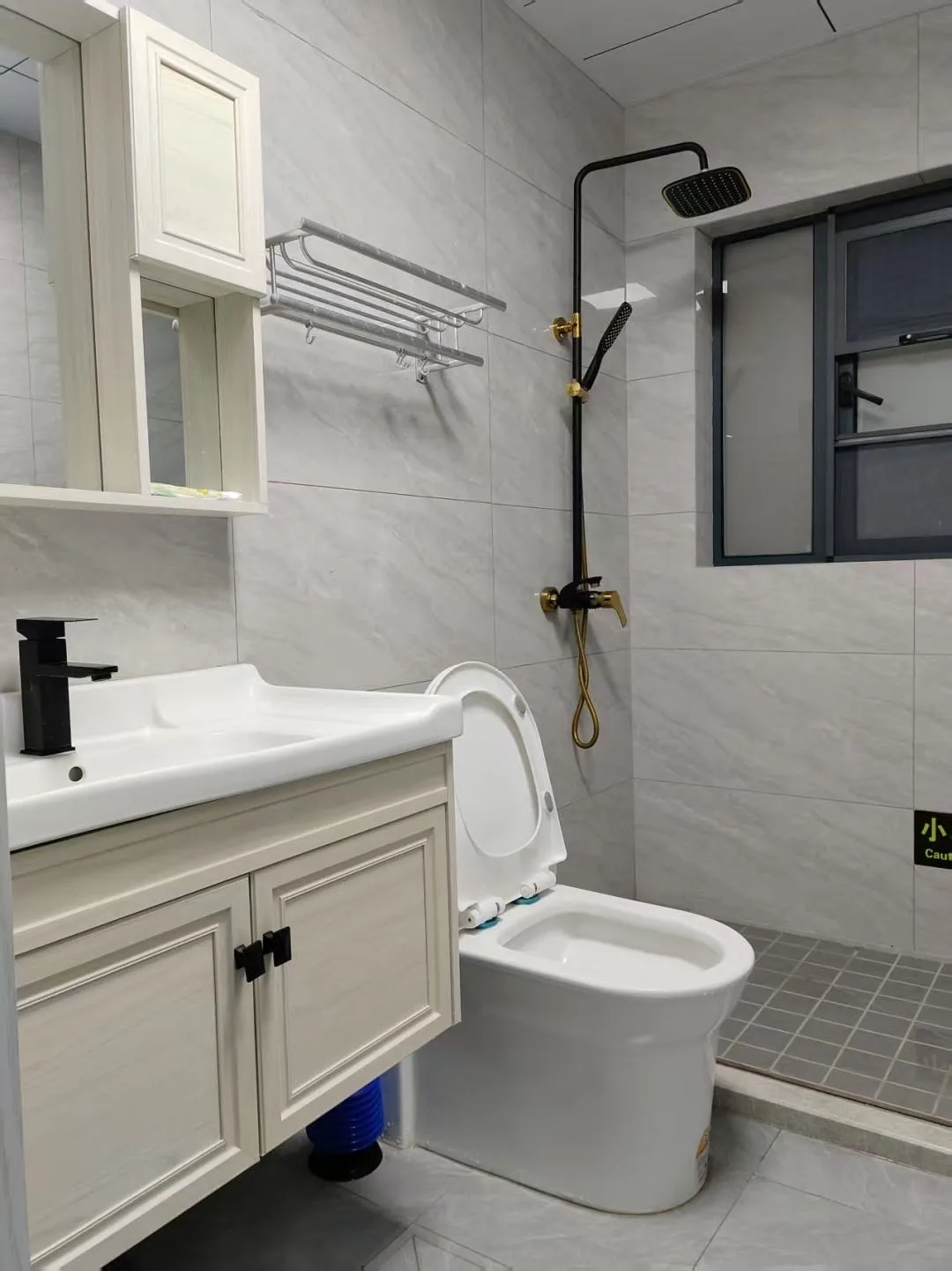 f509918ad50796b86d70148df5759f97-sz_183909