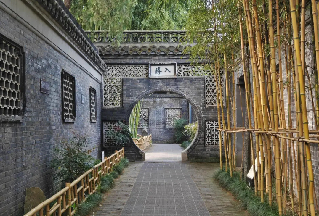 f60351e00f28fec607795368e9a7aaf7-sz_1109219